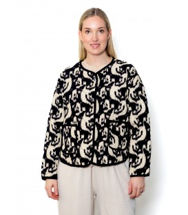 8143Tepitud riidest jakk