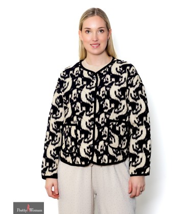 8143Tepitud riidest jakk