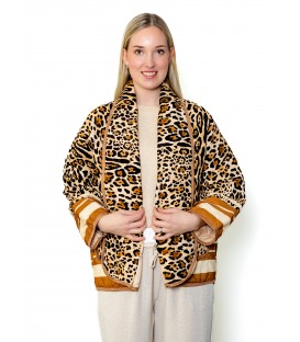 8145Tepitud riidest jakk 