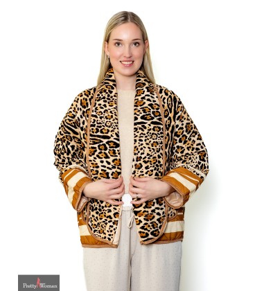 8145Tepitud riidest jakk 
