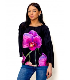 1079Suurte lilledega topp-must