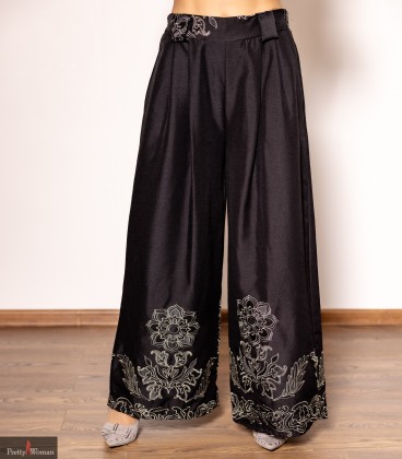 5646 Laiad  p&uuml;ksid kuldse tikandiga-mustad